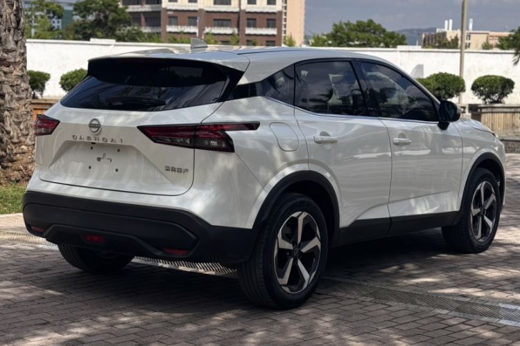 Used Nissan Qashqai 2023 1.3T CVT Luxury Edition Exterior 5