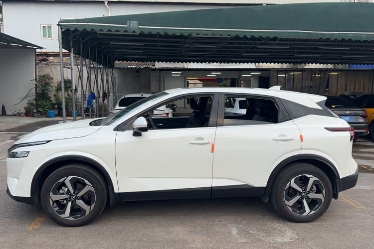 Used Nissan Qashqai 2023 1.3T CVT Luxury Edition Exterior 5
