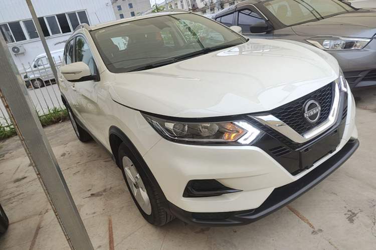 Used Nissan Qashqai 2023 Classic 2.0L CVT XV Comfort Edition Front Right 45 Deg