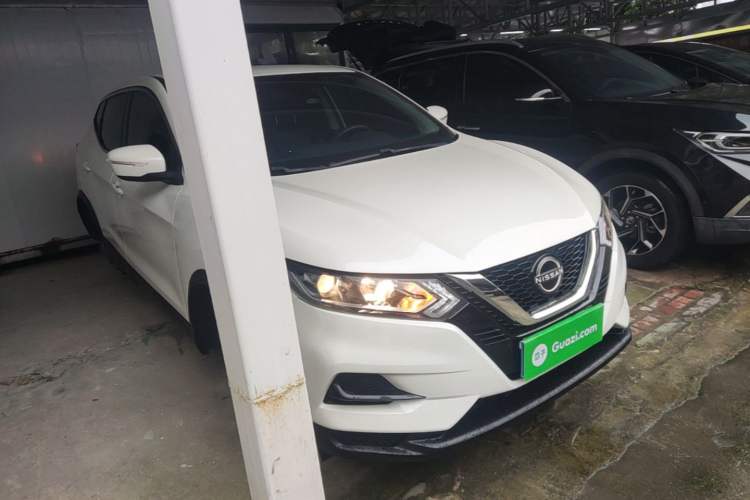 Used Nissan Qashqai 2023 Classic 2.0L CVT XV Comfort Edition Front Right 45 Deg