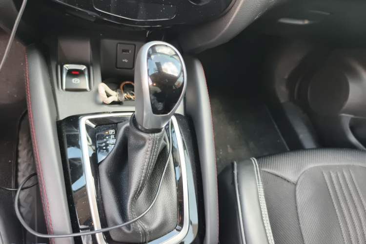 Used Nissan Qashqai 2023 Classic 2.0L CVT XV Comfort Edition Gear Lever