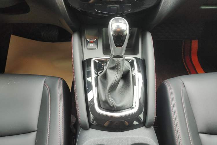 Used Nissan Qashqai 2023 Classic 2.0L CVT XV Comfort Edition Gear Lever