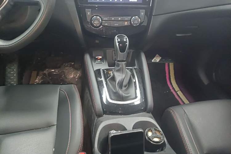 Used Nissan Qashqai 2023 Classic 2.0L CVT XV Comfort Edition Gear Lever