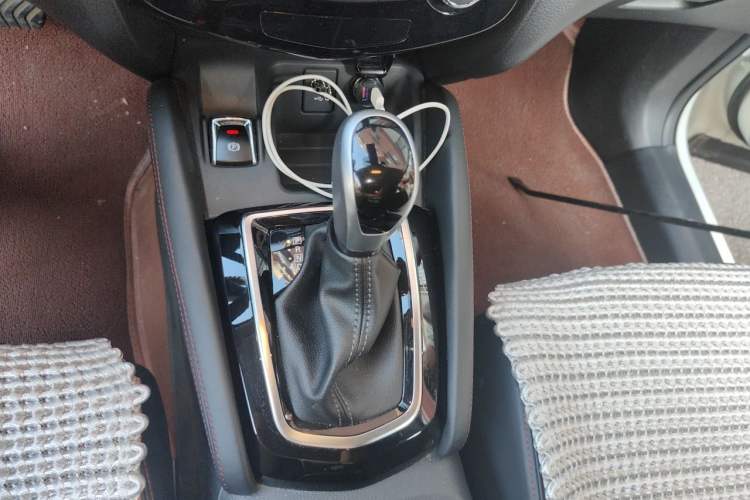 Used Nissan Qashqai 2023 Classic 2.0L CVT XV Comfort Edition Gear Lever