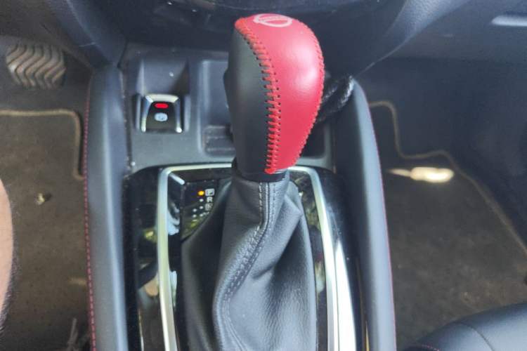 Used Nissan Qashqai 2023 Classic 2.0L CVT XV Comfort Edition Gear Lever