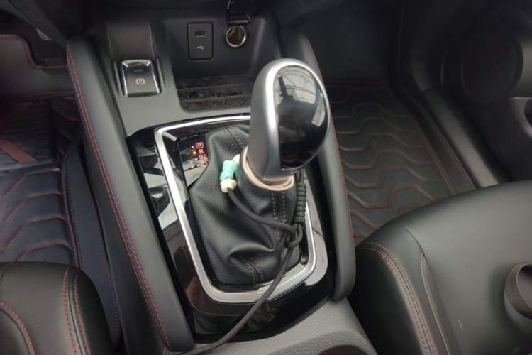 Used Nissan Qashqai 2023 Classic 2.0L CVT XV Comfort Edition Gear Lever
