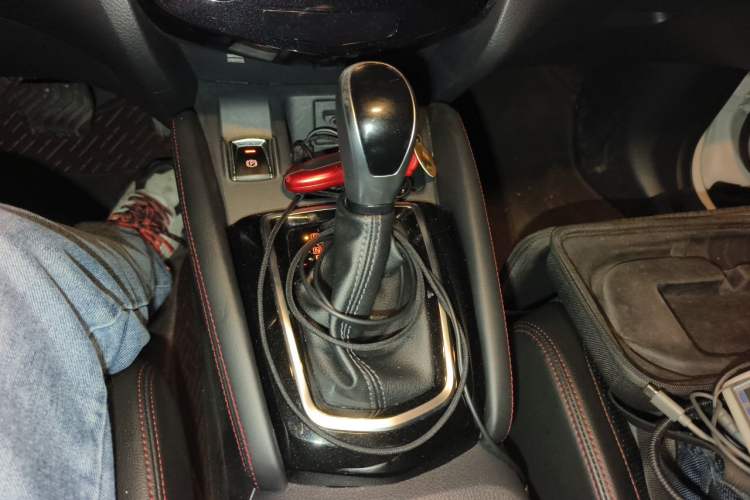 Used Nissan Qashqai 2023 Classic 2.0L CVT XV Prem. Smart Enjoyment Edition Gear Lever