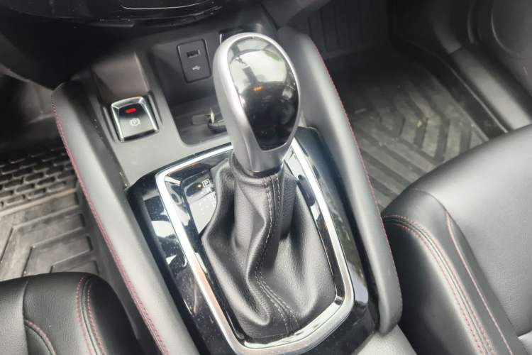 Used Nissan Qashqai 2023 Classic 2.0L CVT XV Comfort Edition Gear Lever