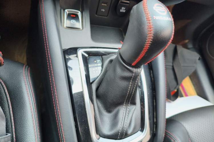 Used Nissan Qashqai 2023 Classic 2.0L CVT XV Prem. Smart Enjoyment Edition Gear Lever