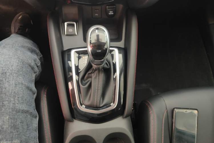 Used Nissan Qashqai 2023 Classic 2.0L CVT XV Comfort Edition Gear Lever
