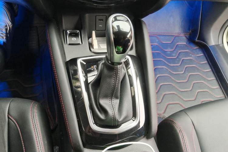 Used Nissan Qashqai 2023 Classic 2.0L CVT XV Comfort Edition Gear Lever