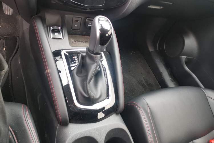 Used Nissan Qashqai 2023 Classic 2.0L CVT XV Comfort Edition Gear Lever