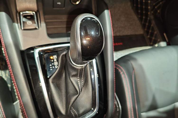 Used Nissan Qashqai 2023 Classic 2.0L CVT XV Comfort Edition Gear Lever