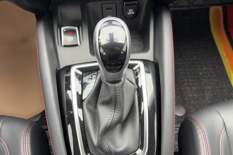 Used Nissan Qashqai 2023 Classic 2.0L CVT XV Comfort Edition Gear Lever