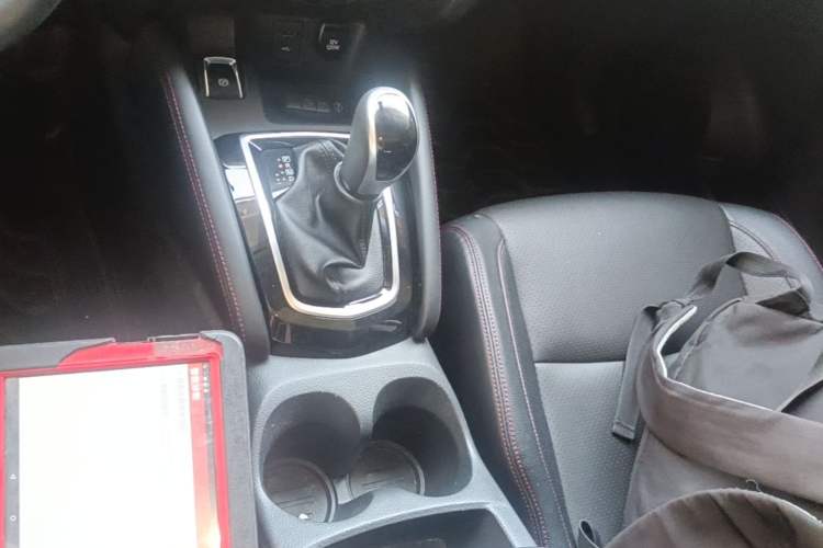 Used Nissan Qashqai 2023 Classic 2.0L CVT XV+ Leading Edition Gear Lever