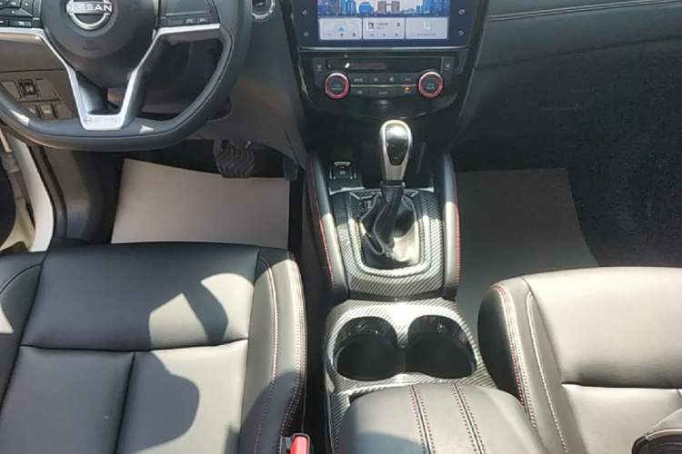Used Nissan Qashqai 2023 Classic 2.0L CVT XV Comfort Edition Gear Lever