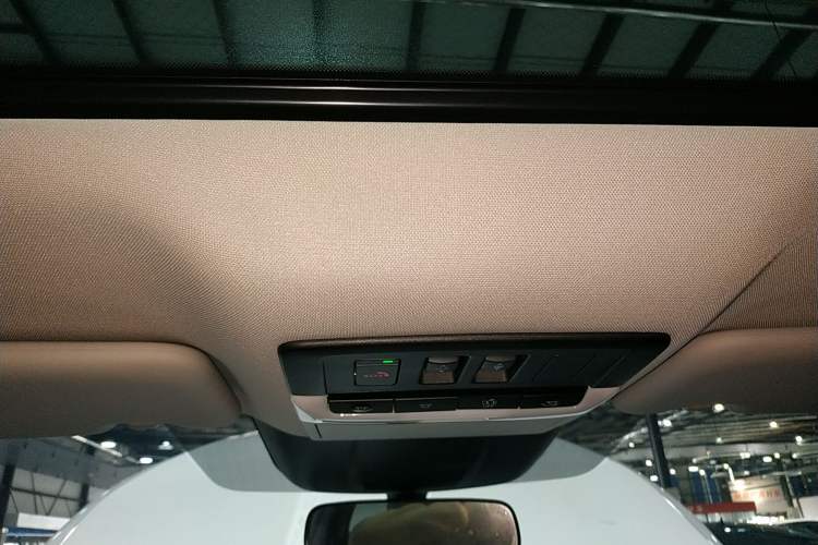 Used Nissan Qashqai 2023 1.3T CVT Luxury Edition Headliner