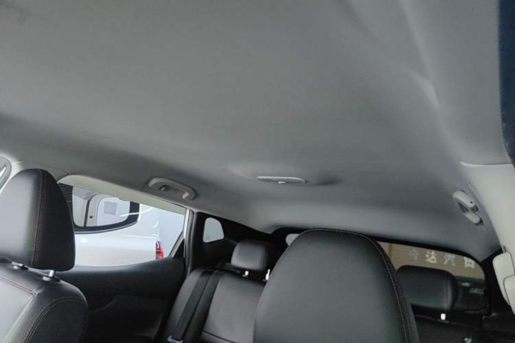 Used Nissan Qashqai 2023 Classic 2.0L CVT XV Comfort Edition Headliner