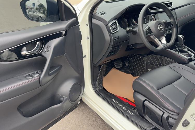 Used Nissan Qashqai 2023 Classic 2.0L CVT XV Comfort Edition Interior 1