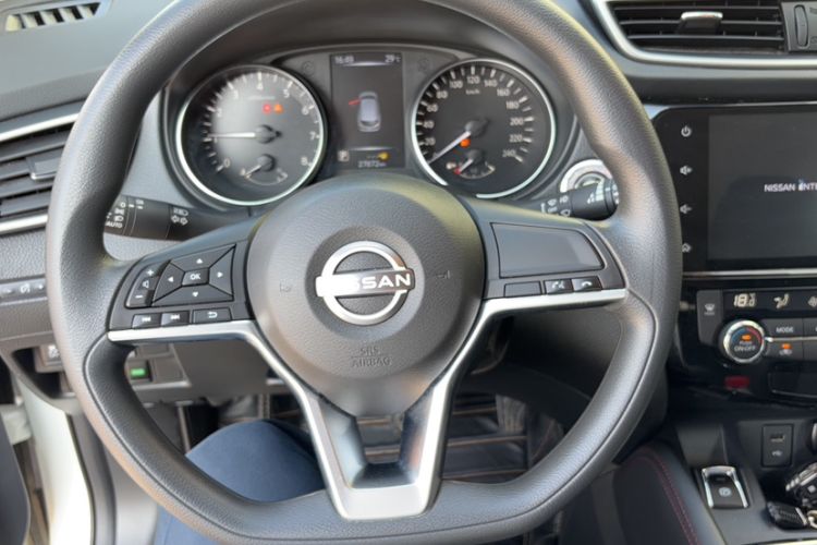 Used Nissan Qashqai 2023 Classic 2.0L CVT XV Comfort Edition Interior 10