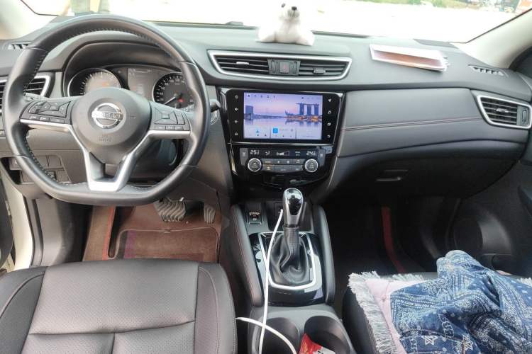 Used Nissan Qashqai 2023 Classic 2.0L CVT XV Prem. Smart Enjoyment Edition Interior 2
