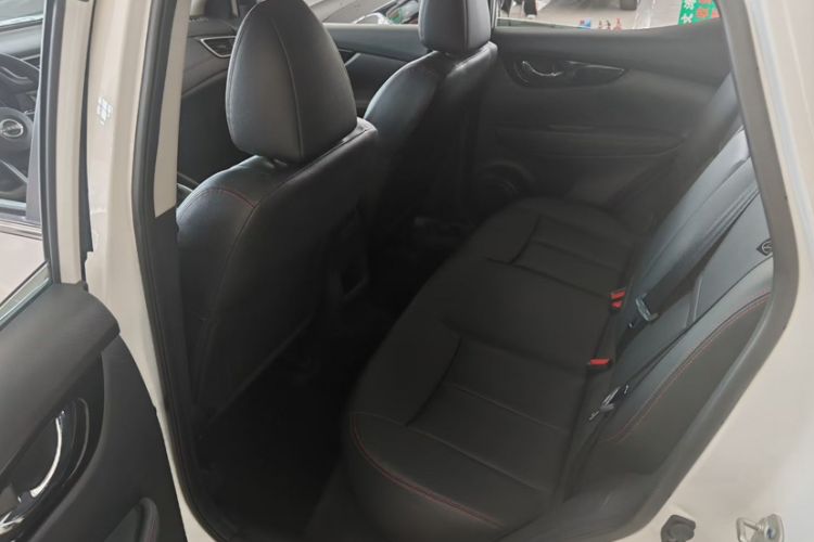 Used Nissan Qashqai 2023 Classic 2.0L CVT XV Comfort Edition Interior 2
