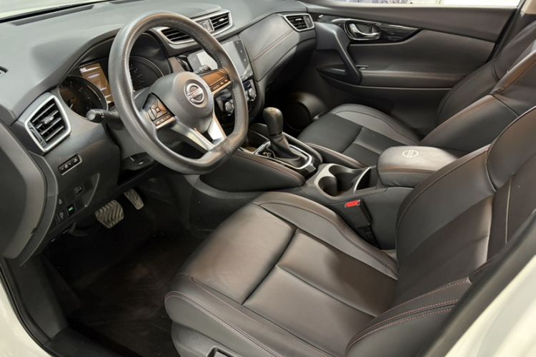 Used Nissan Qashqai 2023 Classic 2.0L CVT XV Comfort Edition Interior 2