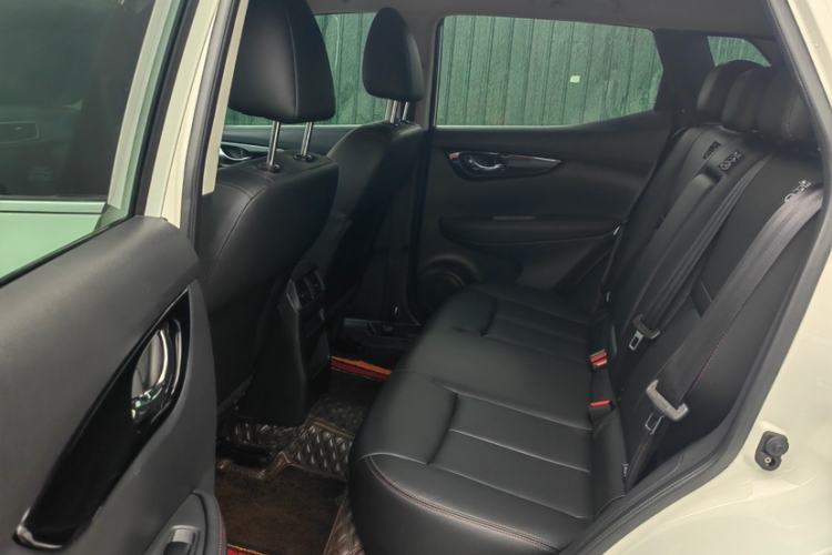 Used Nissan Qashqai 2023 Classic 2.0L CVT XV Comfort Edition Interior 3