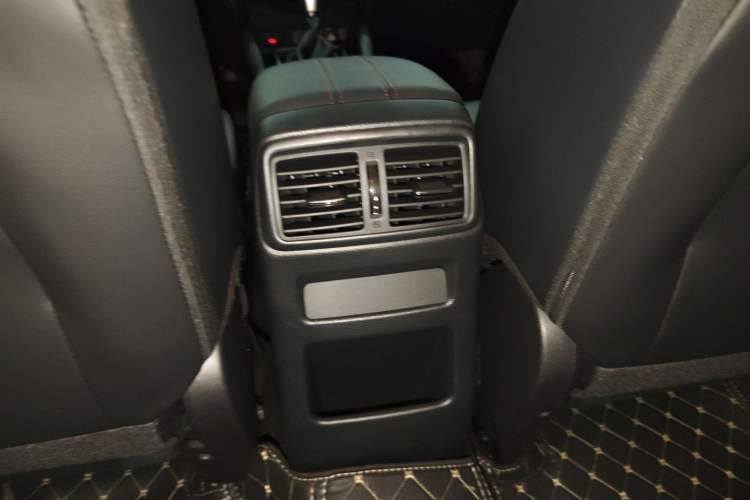 Used Nissan Qashqai 2023 Classic 2.0L CVT XV Comfort Edition Interior 3