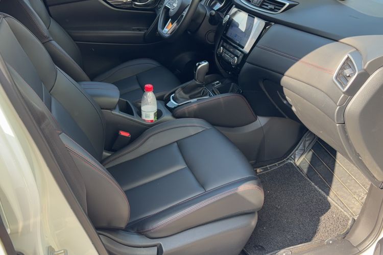 Used Nissan Qashqai 2023 Classic 2.0L CVT XV Comfort Edition Interior 3