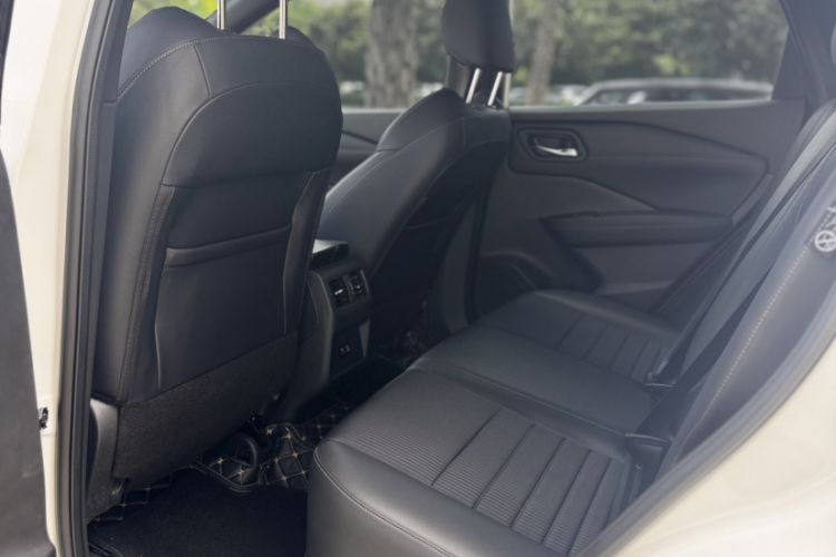 Used Nissan Qashqai 2023 1.3T CVT Luxury Edition Interior 4