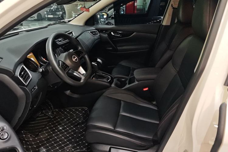Used Nissan Qashqai 2023 Classic 2.0L CVT XV Comfort Edition Interior 5