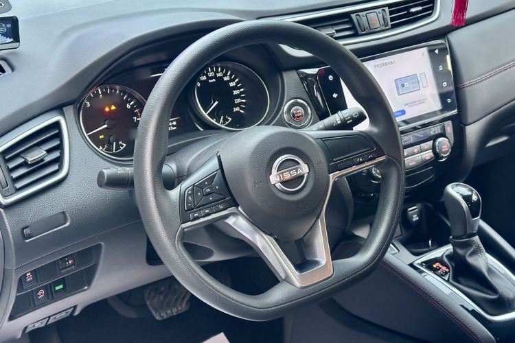 Used Nissan Qashqai 2023 Classic 2.0L CVT XV Comfort Edition Interior 6