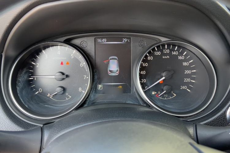 Used Nissan Qashqai 2023 Classic 2.0L CVT XV Comfort Edition Interior 8