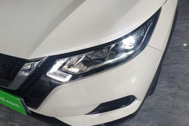 Used Nissan Qashqai 2023 Classic 2.0L CVT XV Comfort Edition Left Front Headlight