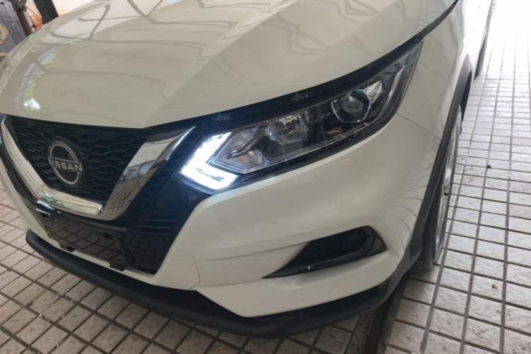 Used Nissan Qashqai 2023 Classic 2.0L CVT XV Comfort Edition Left Front Headlight