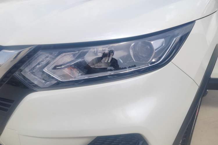 Used Nissan Qashqai 2023 Classic 2.0L CVT XV Comfort Edition Left Front Headlight