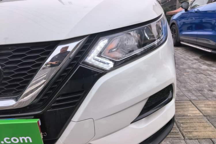 Used Nissan Qashqai 2023 Classic 2.0L CVT XV Comfort Edition Left Front Headlight