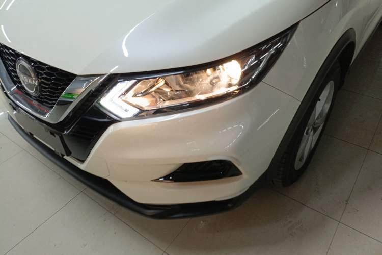 Used Nissan Qashqai 2023 Classic 2.0L CVT XV Comfort Edition Left Front Headlight