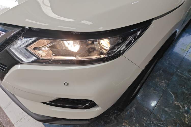 Used Nissan Qashqai 2023 Classic 2.0L CVT XV Comfort Edition Left Front Headlight