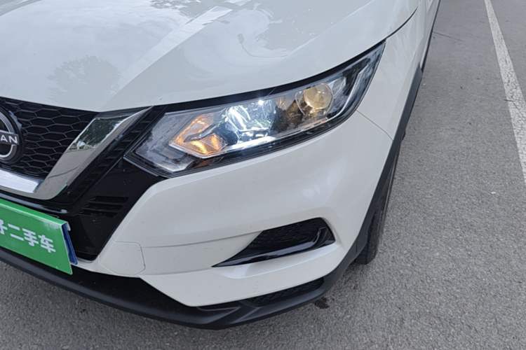 Used Nissan Qashqai 2023 Classic 2.0L CVT XV Comfort Edition Left Front Headlight
