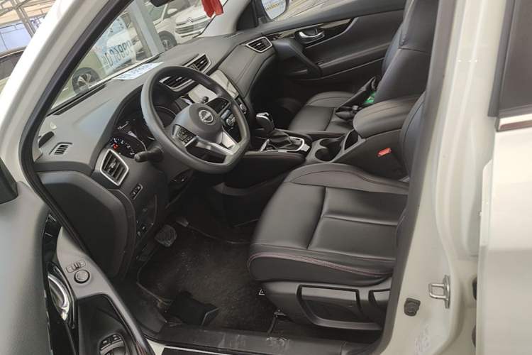 Used Nissan Qashqai 2023 Classic 2.0L CVT XV Comfort Edition Left Front Seat