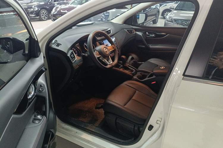 Used Nissan Qashqai 2023 Classic 2.0L CVT XV Comfort Edition Left Front Seat