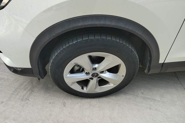 Used Nissan Qashqai 2023 Classic 2.0L CVT XV Comfort Edition Left Front Wheel Hub