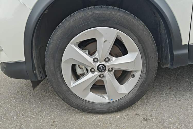 Used Nissan Qashqai 2023 Classic 2.0L CVT XV Comfort Edition Left Front Wheel Hub