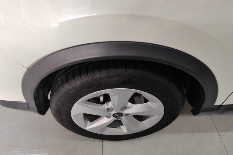 Used Nissan Qashqai 2023 Classic 2.0L CVT XV Comfort Edition Left Front Wheel Hub