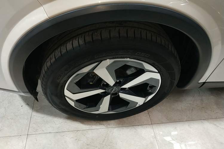 Used Nissan Qashqai 2023 1.3T CVT Luxury Edition Left Front Wheel Hub