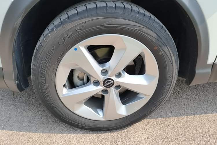 Used Nissan Qashqai 2023 Classic 2.0L CVT XV Comfort Edition Left Front Wheel Hub