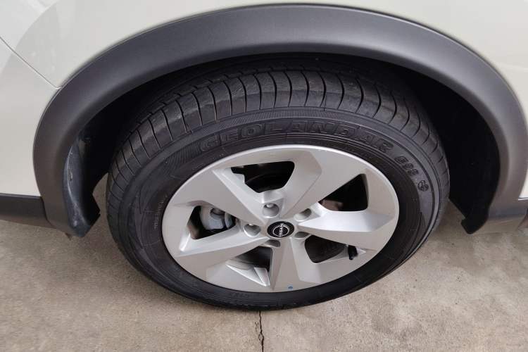 Used Nissan Qashqai 2023 Classic 2.0L CVT XV Comfort Edition Left Front Wheel Hub