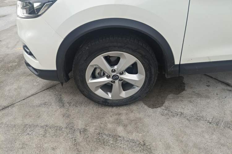 Used Nissan Qashqai 2023 Classic 2.0L CVT XV Comfort Edition Left Front Wheel Hub